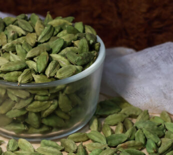 Green Cardamom / Elaichi – Regular