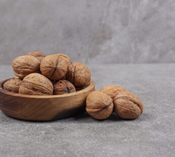 Walnuts / Akrot In Shell